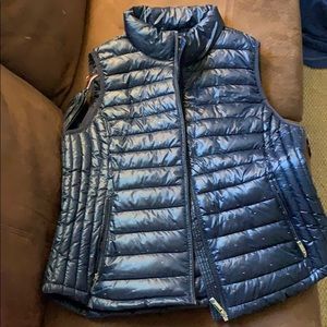 Tommy Hilfiger navy vest